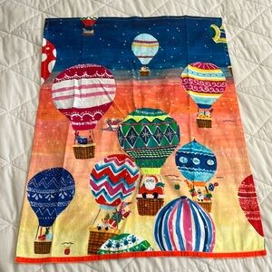 Anthropologie 100% cotton hot air balloon Santa Christmas kitchen dish towel